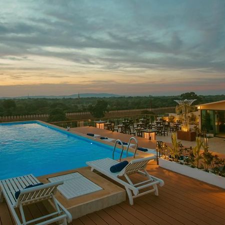 Sunset Palace View Suites Mandalay Exterior foto